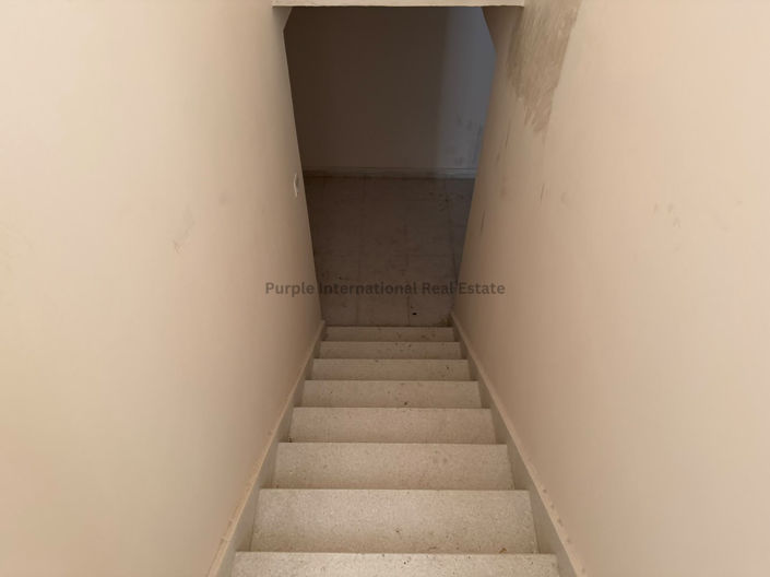 Image No.26-5 Bed House for sale