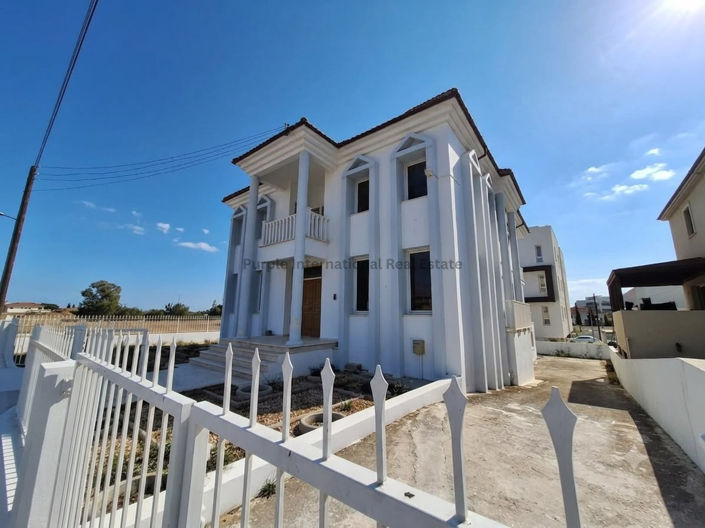 Image No.3-5 Bed House for sale