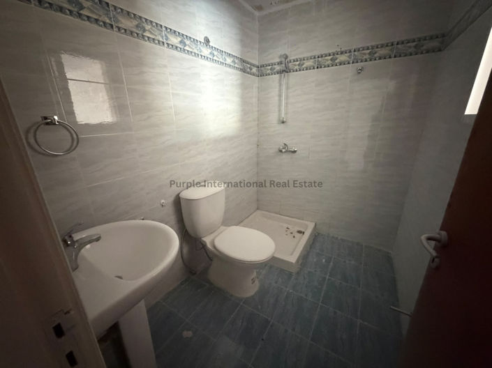 Image No.30-5 Bed House for sale