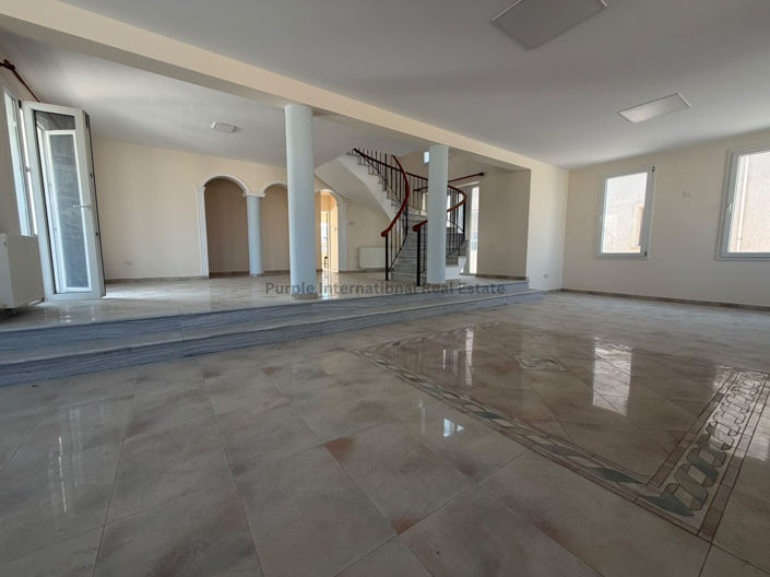 Image No.4-5 Bed House for sale