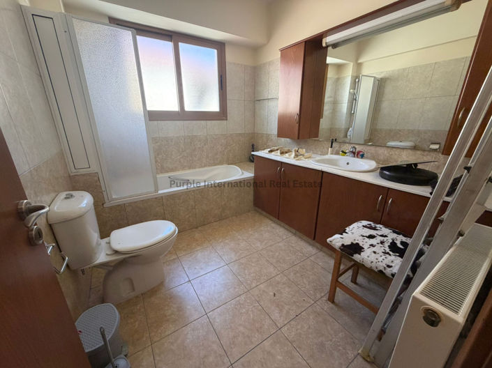 Image No.29-4 Bed House for sale