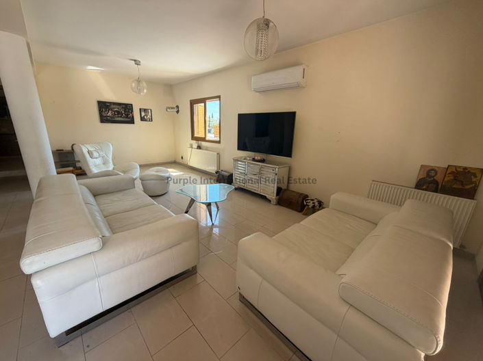 Image No.4-4 Bed House for sale