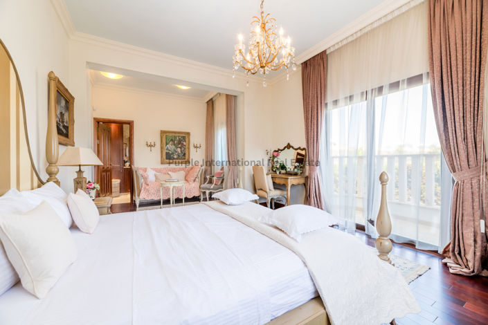 Image No.19-4 Bed Villa for sale