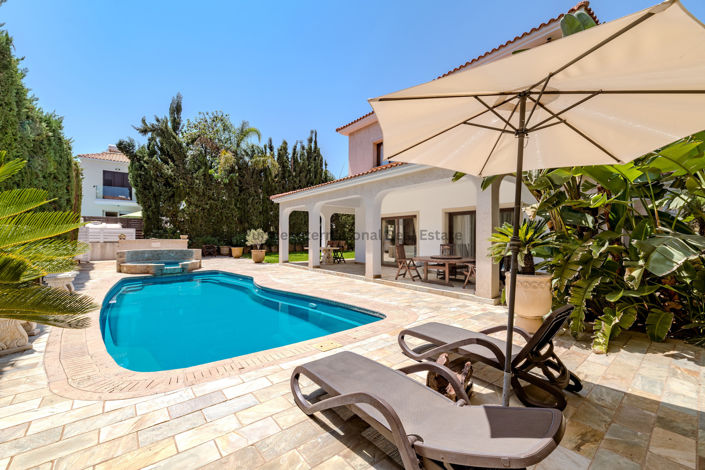 Image No.4-4 Bed Villa for sale