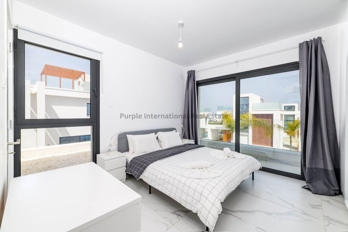 Image No.9-3 Bed Villa for sale
