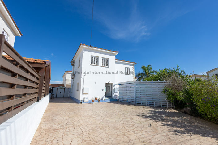 Image No.5-3 Bed Villa for sale