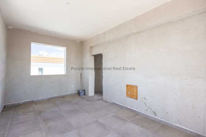 Image No.10-2 Bed Villa for sale
