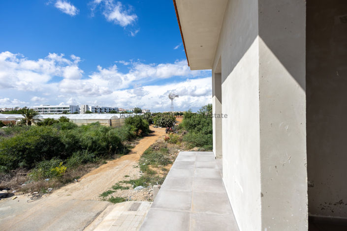 Image No.7-2 Bed Villa for sale