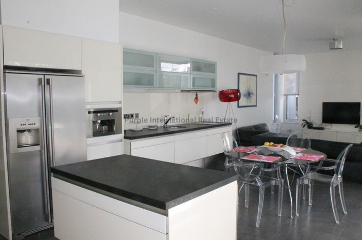 Image No.6-5 Bed Villa for sale