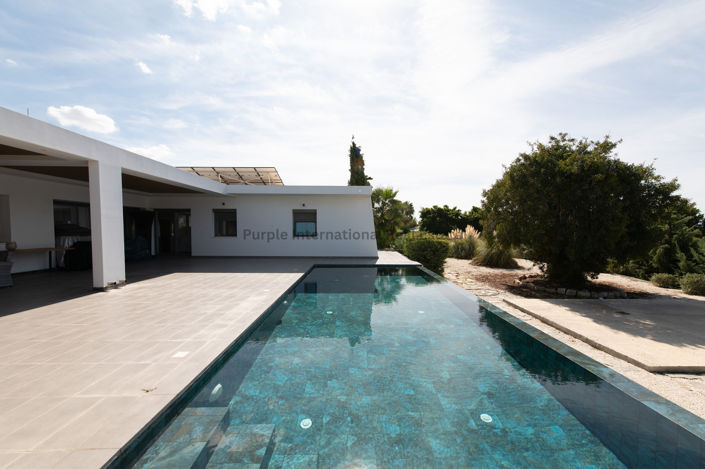 Image No.19-4 Bed Bungalow for sale
