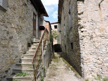 AZ-Italian-Properties-Village-for-Sale-Tuscany-Italy--16-