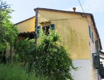 Detached-House-for-Sale-Lunigiana-Tuscany---AZ-Italian-Properties--36-