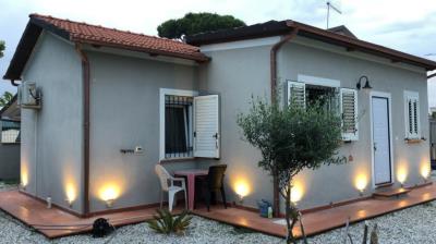 House-for-Sale-Versilia-Tuscany---AZ-Italian-Properties---Forte-dei-Marmi-Villa--1-