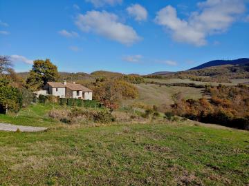 Stonehouse-for-Sale-Val-d-Orcia-Tuscany--27-