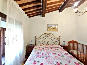 Stonehouse-for-Sale-Val-d-Orcia-Tuscany--35-