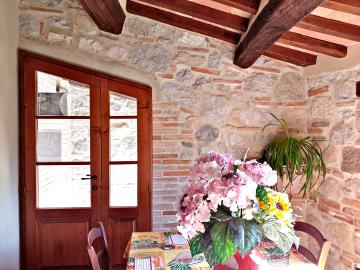 Stonehouse-for-Sale-Val-d-Orcia-Tuscany--43-