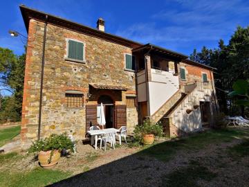Farmohuse-for-Sale-in-Lucignano-with-pool-Tuscany-Arezzo---AZ-Italian-Properties--60-