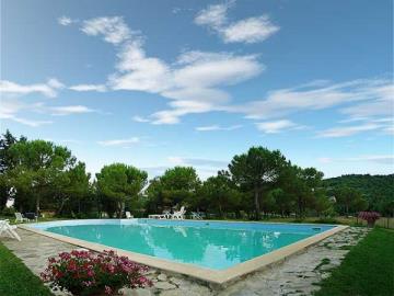 Farmohuse-for-Sale-in-Lucignano-with-pool-Tuscany-Arezzo---AZ-Italian-Properties--64-
