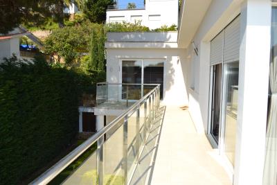 Villa-for-Sale-COsta-Brava-Spain---AZ-Italian-Properties--Properties-Spain--3-