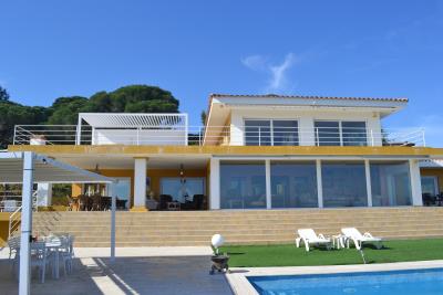 Luxury-Villa-for-Sale-Costa-Brava-Spain---AZ-Italian-Properties--4-