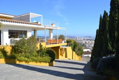 Villa-with-Pool-and-sea-views-for-Sale-SPain--AZ-Italian-Properties--41-