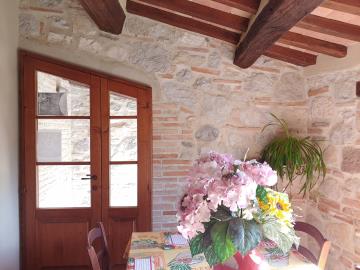 Stonehouse-for-Sale-Val-d-Orcia-Tuscany--21-