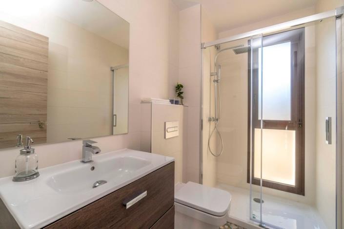 Image No.17-3 Bed Villa / Detached for sale