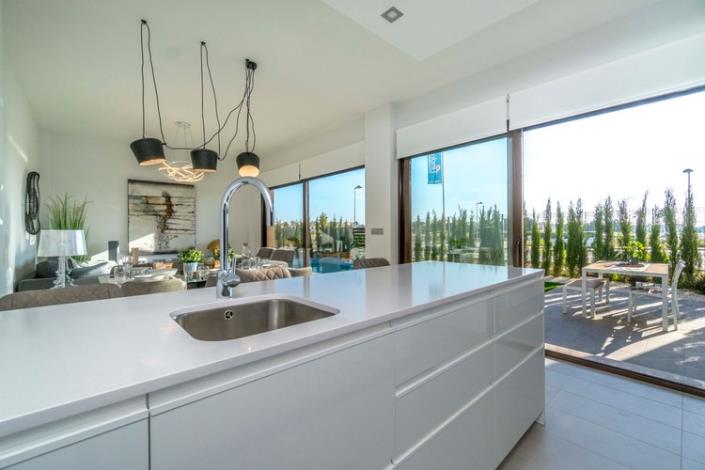 Image No.5-3 Bed Villa / Detached for sale