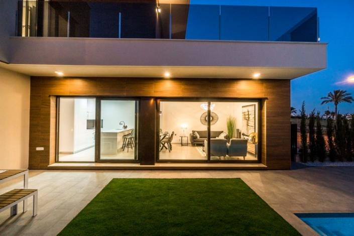 Image No.23-3 Bed Villa / Detached for sale