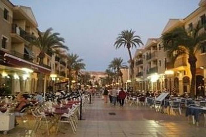 Image No.37-3 Bed Villa / Detached for sale