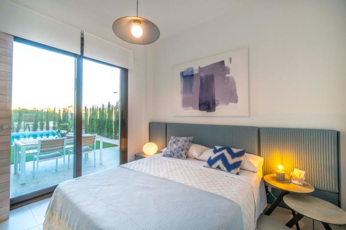 Image No.15-3 Bed Villa / Detached for sale