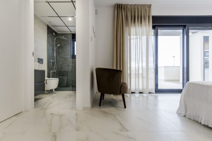 Image No.11-3 Bed Villa for sale