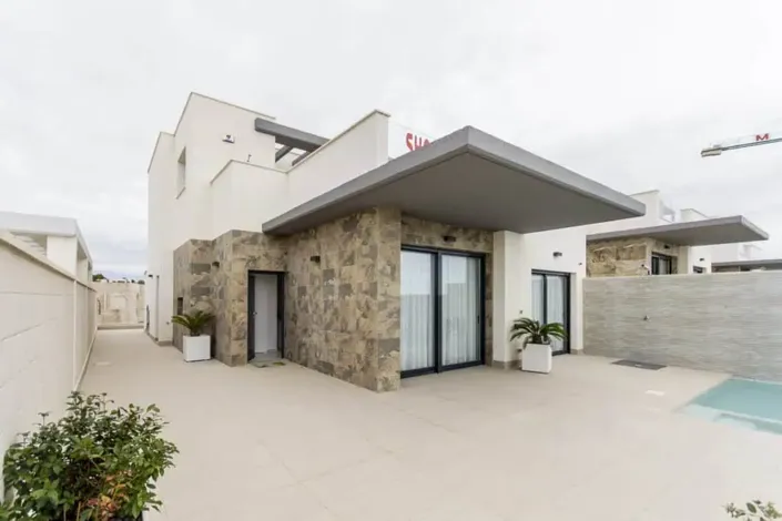 Image No.1-3 Bed Villa for sale