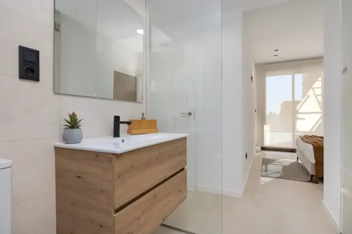Image No.22-3 Bed Penthouse for sale