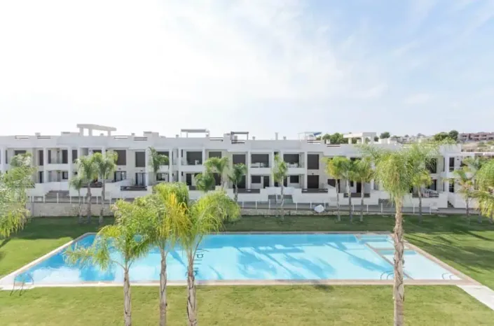 Image No.1-3 Bed Apartment for sale
