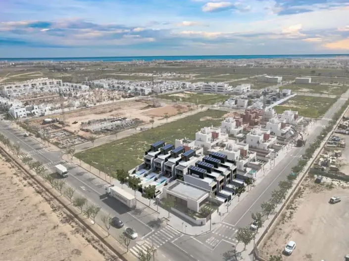 Image No.14-3 Bed Townhouse for sale