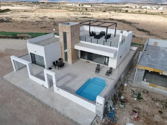 Image No.1-3 Bed Villa for sale