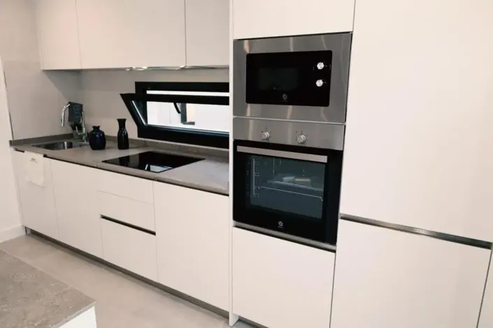 Image No.10-2 Bed Townhouse for sale