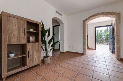 entrance-1024x683