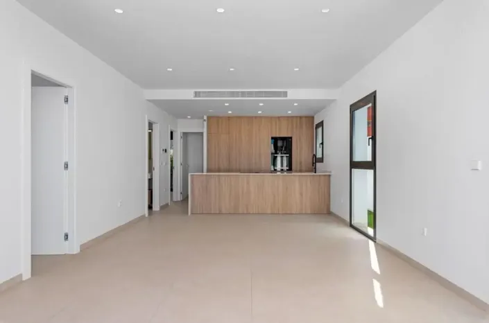 Image No.9-3 Bed Apartment for sale