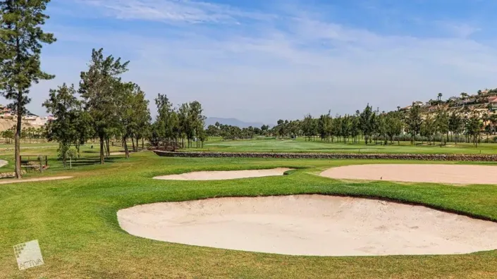 Image No.36-5 Bed Villa for sale