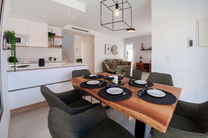 Image No.4-3 Bed Villa for sale