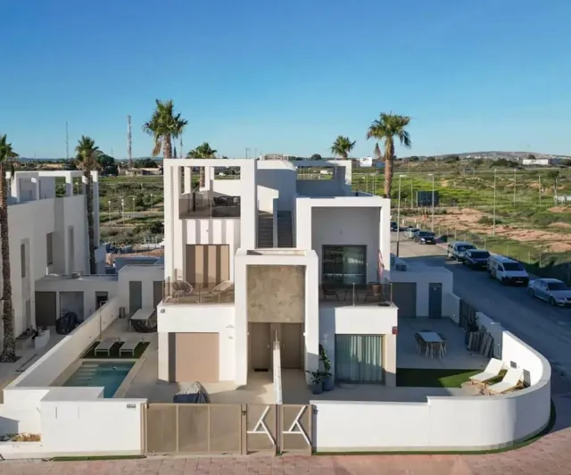 Image No.23-3 Bed Villa for sale
