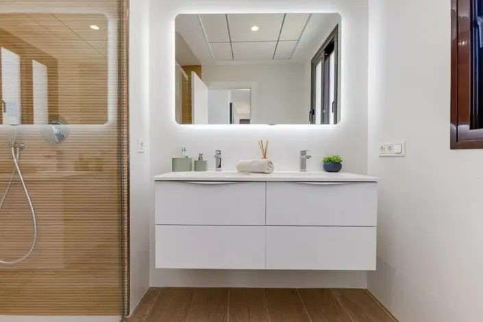 Image No.29-3 Bed Villa for sale