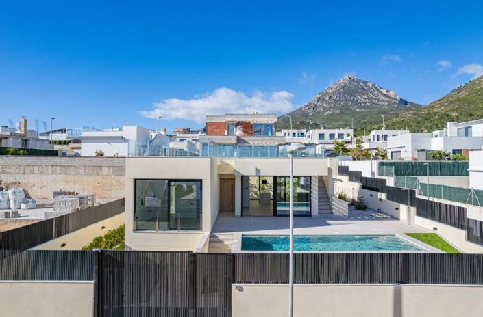 Image No.20-4 Bed Villa for sale