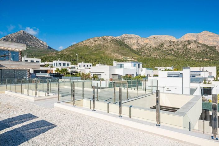 Image No.32-4 Bed Villa for sale