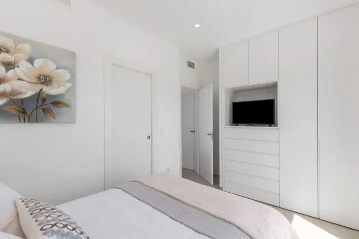 Image No.16-2 Bed Villa for sale