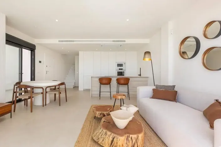 Image No.17-3 Bed Villa for sale