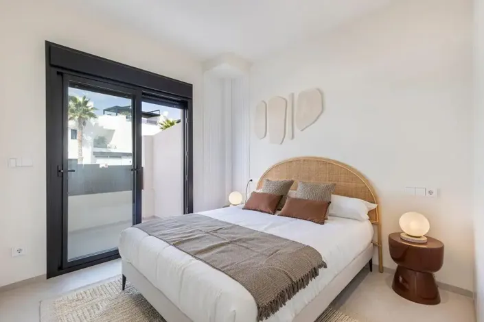 Image No.20-3 Bed Villa for sale