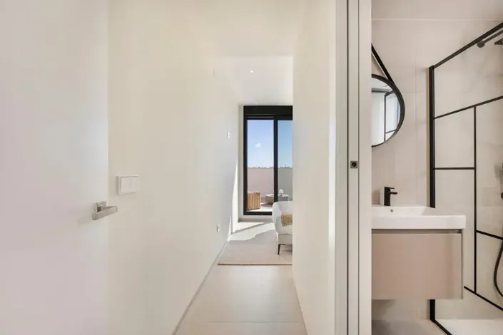 Image No.24-3 Bed Villa for sale